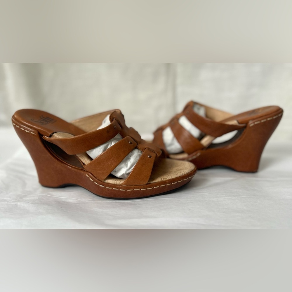 SOFFT Women's Brown Leather Cutout Neutral Minimalist Quiet Luxury Wedge Sandals